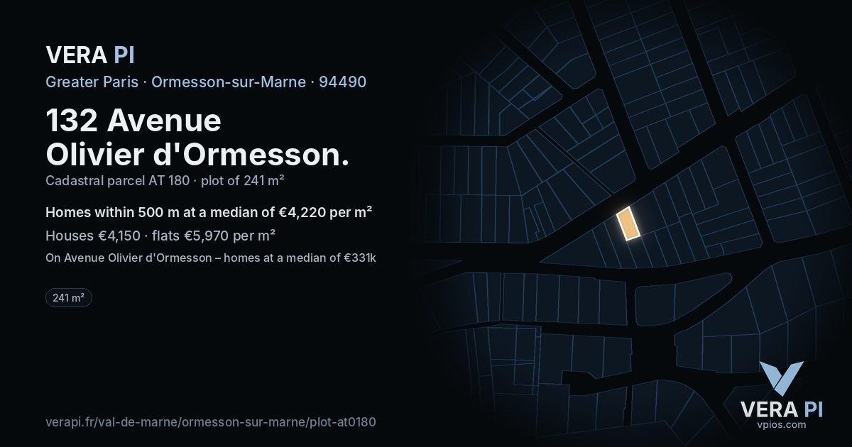 132 Avenue Olivier d'Ormesson, Ormesson-sur-Marne at night – the plot lit, the parcels around coloured by the prices near them