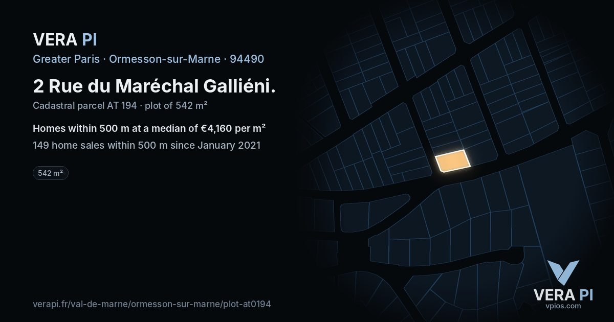 2 Rue du Maréchal Galliéni, Ormesson-sur-Marne at night – the plot lit, the parcels around coloured by the prices near them