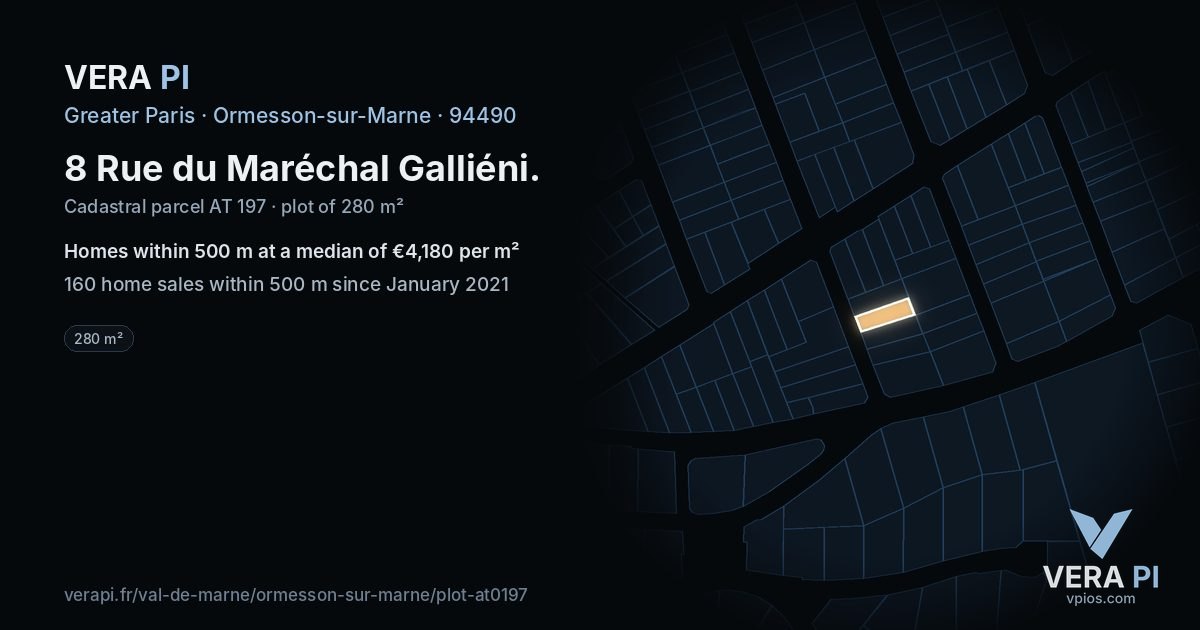 8 Rue du Maréchal Galliéni, Ormesson-sur-Marne at night – the plot lit, the parcels around coloured by the prices near them