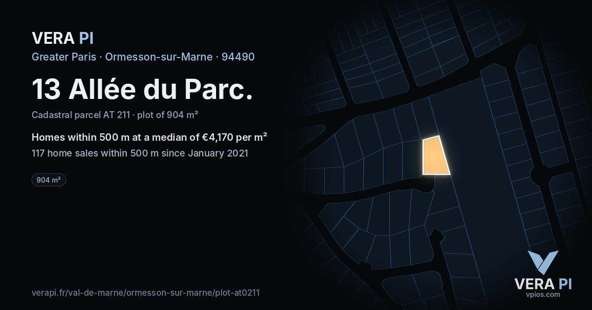 13 Allée du Parc, Ormesson-sur-Marne at night – the plot lit, the parcels around coloured by the prices near them
