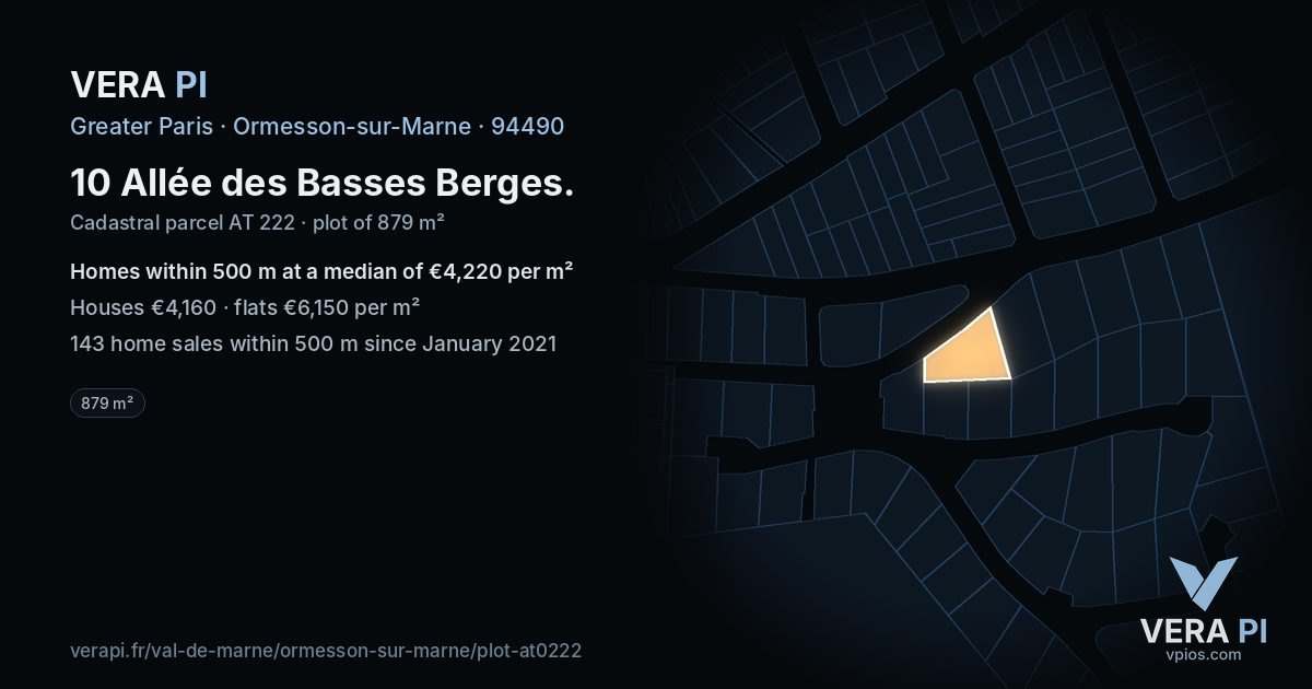 10 Allée des Basses Berges, Ormesson-sur-Marne at night – the plot lit, the parcels around coloured by the prices near them