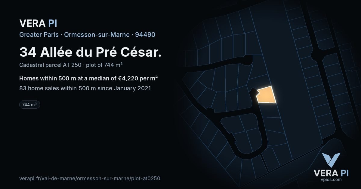 34 Allée du Pré César, Ormesson-sur-Marne at night – the plot lit, the parcels around coloured by the prices near them