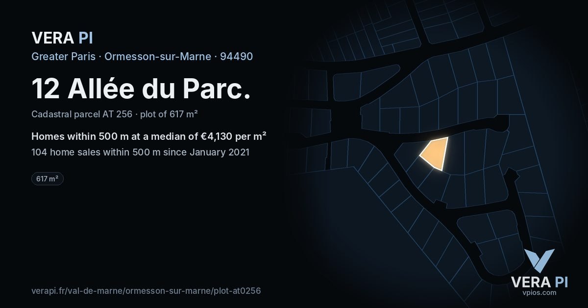 12 Allée du Parc, Ormesson-sur-Marne at night – the plot lit, the parcels around coloured by the prices near them
