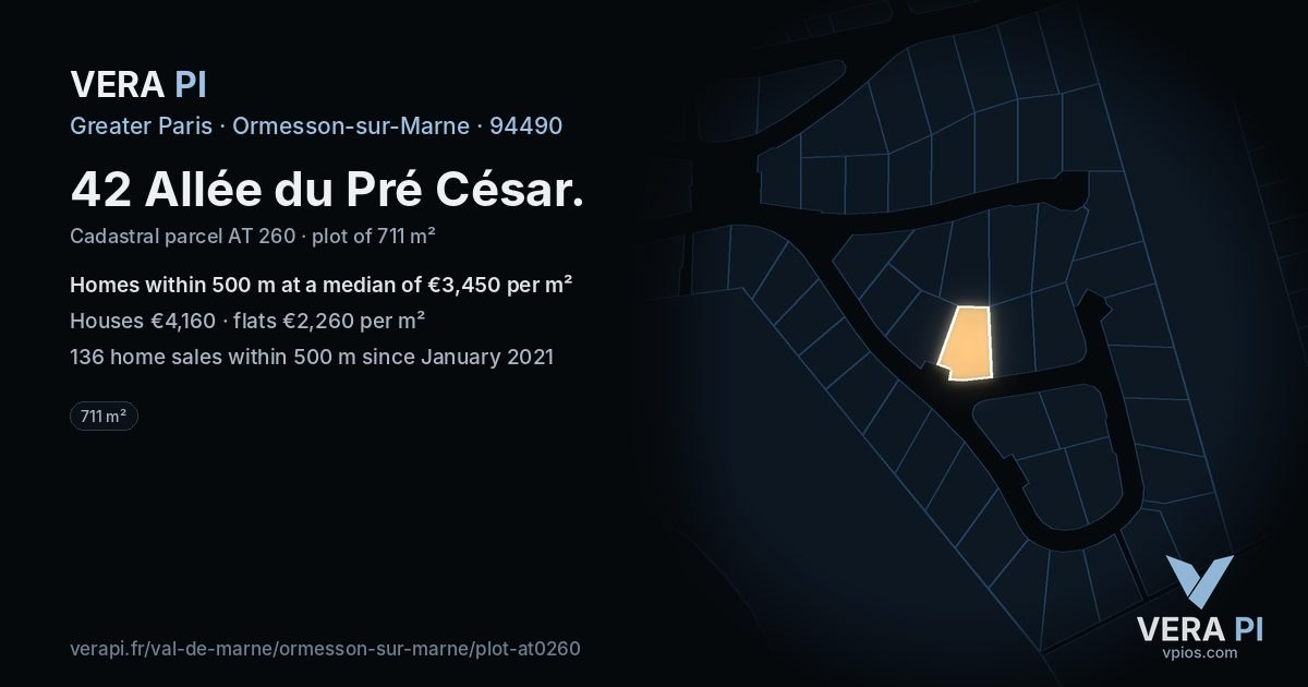 42 Allée du Pré César, Ormesson-sur-Marne at night – the plot lit, the parcels around coloured by the prices near them