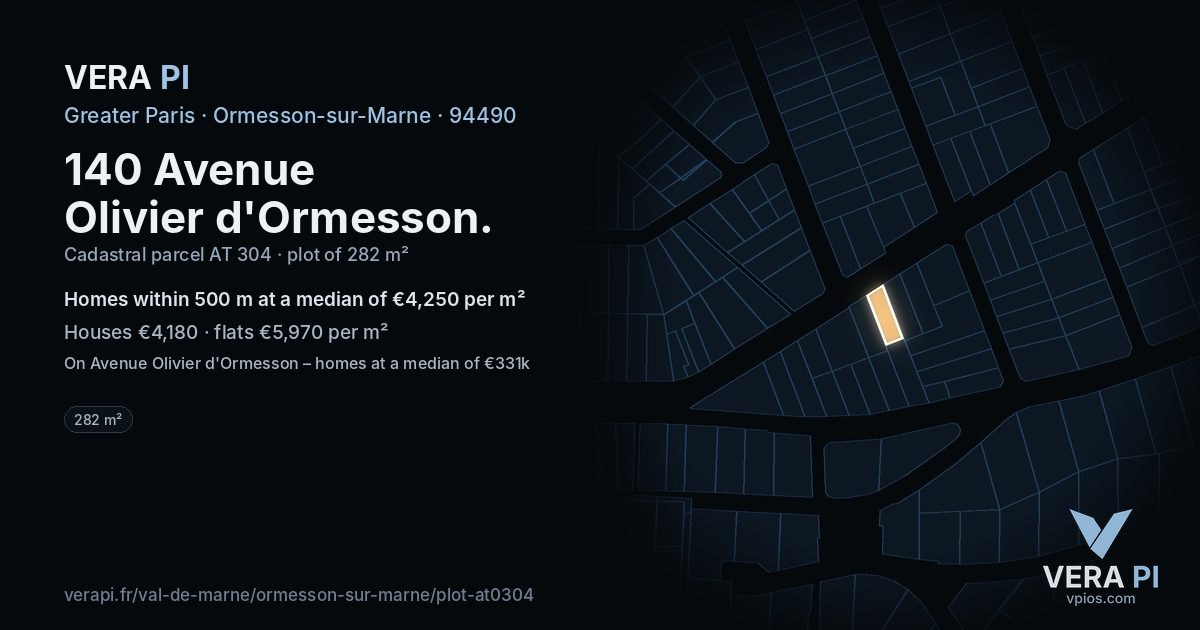 140 Avenue Olivier d'Ormesson, Ormesson-sur-Marne at night – the plot lit, the parcels around coloured by the prices near them