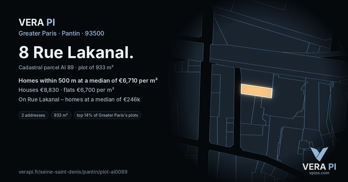 8 Rue Lakanal, Pantin at night – the plot lit, the parcels around coloured by the prices near them