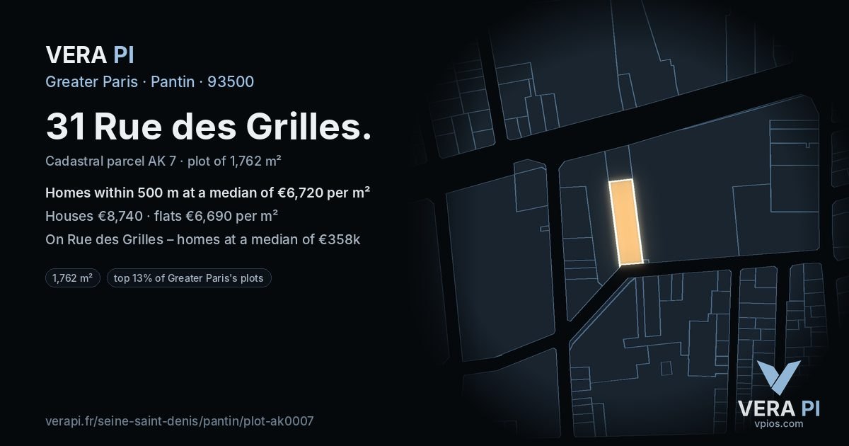 31 Rue des Grilles, Pantin at night – the plot lit, the parcels around coloured by the prices near them