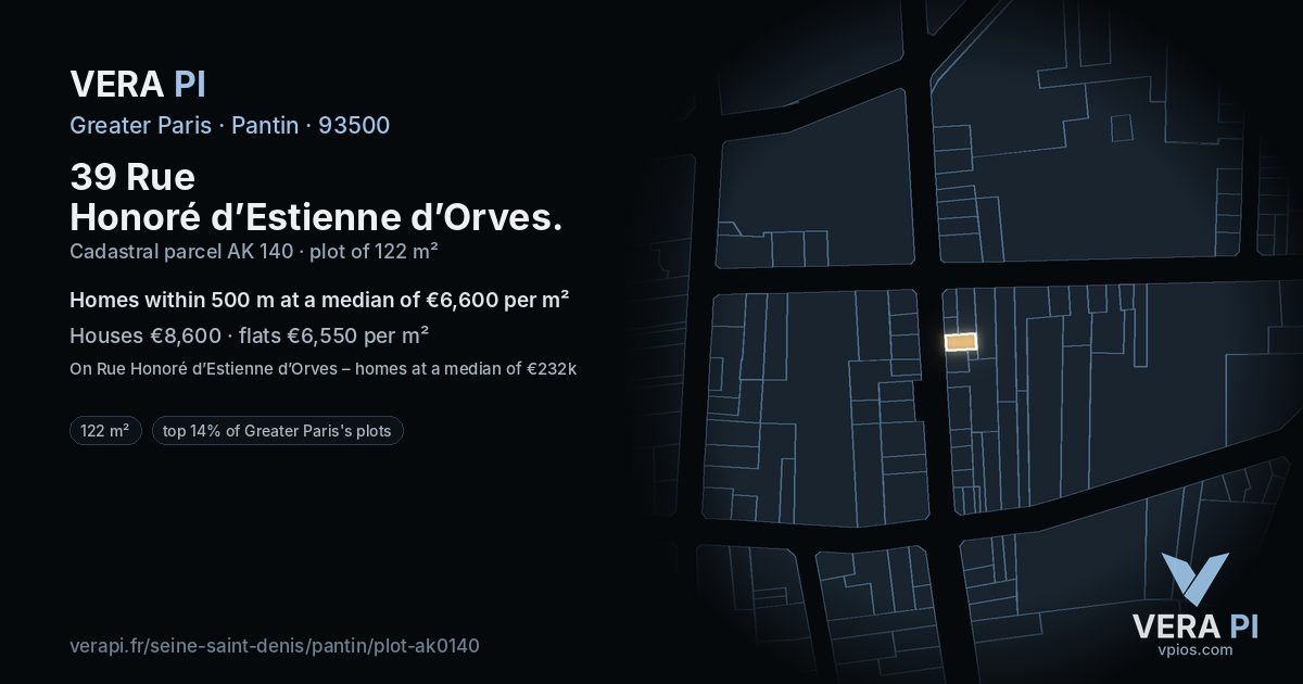 39 Rue Honoré d’Estienne d’Orves, Pantin at night – the plot lit, the parcels around coloured by the prices near them
