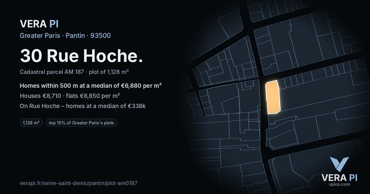 30 Rue Hoche, Pantin at night – the plot lit, the parcels around coloured by the prices near them