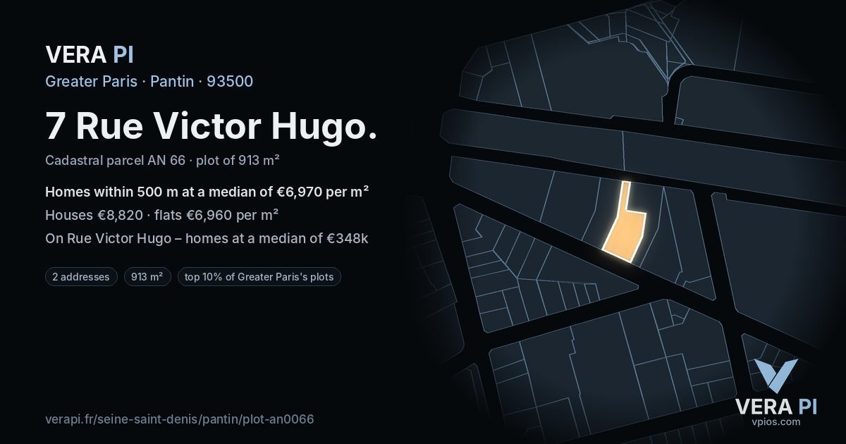 7 Rue Victor Hugo, Pantin at night – the plot lit, the parcels around coloured by the prices near them