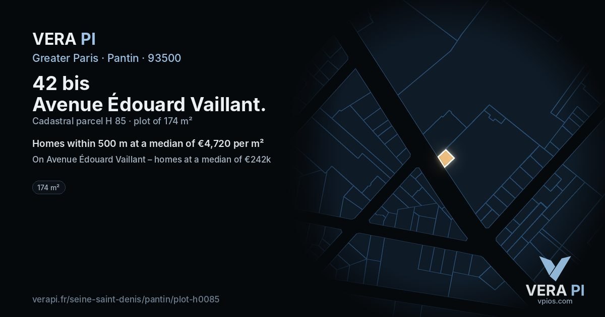 42 bis Avenue Édouard Vaillant, Pantin at night – the plot lit, the parcels around coloured by the prices near them