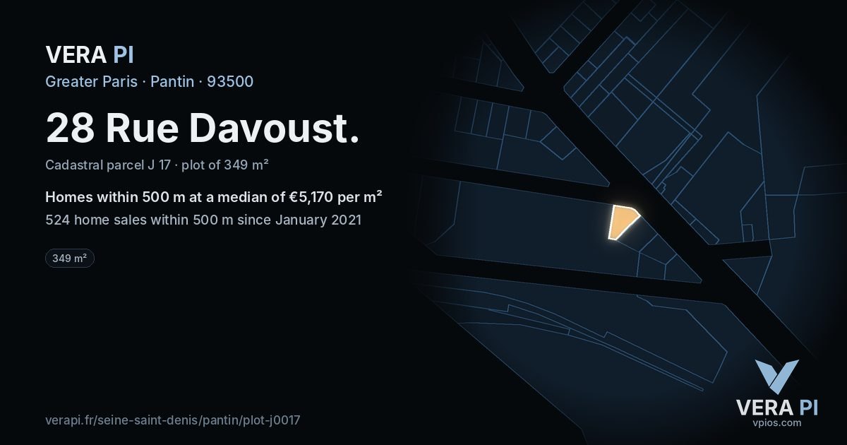 28 Rue Davoust, Pantin at night – the plot lit, the parcels around coloured by the prices near them