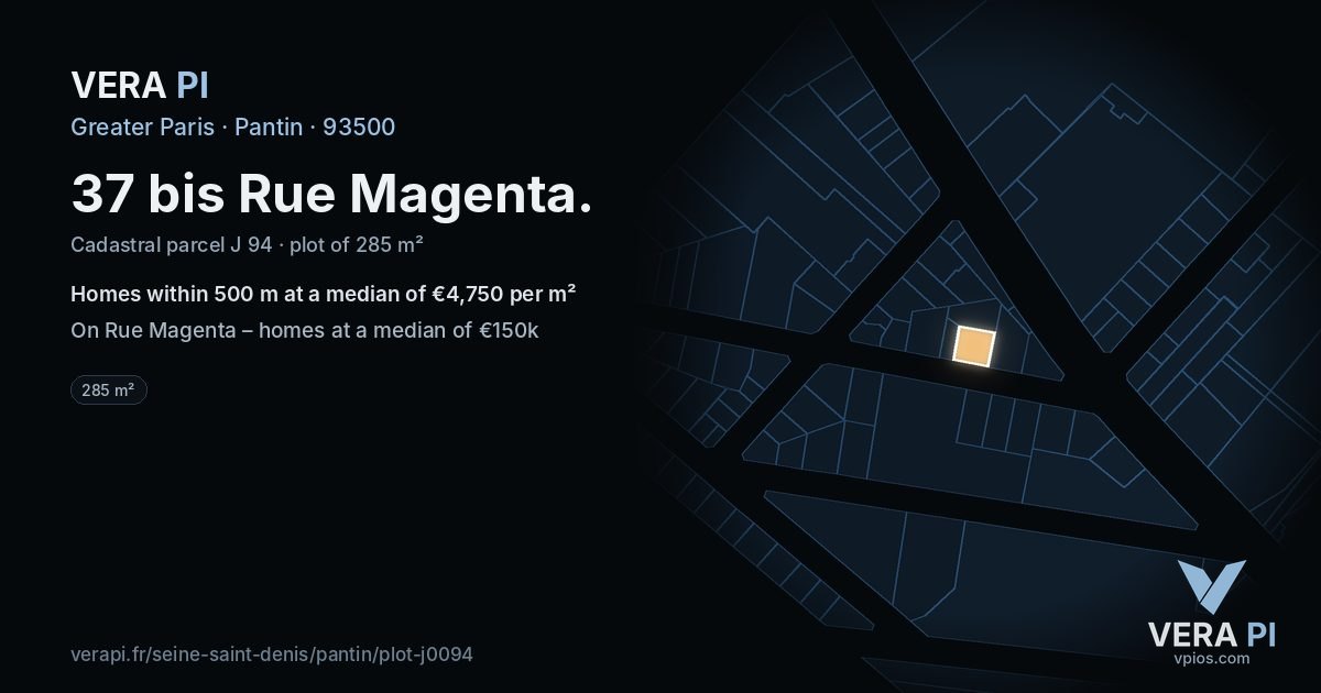 37 bis Rue Magenta, Pantin at night – the plot lit, the parcels around coloured by the prices near them