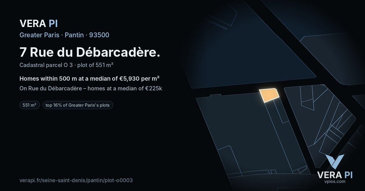 7 Rue du Débarcadère, Pantin at night – the plot lit, the parcels around coloured by the prices near them