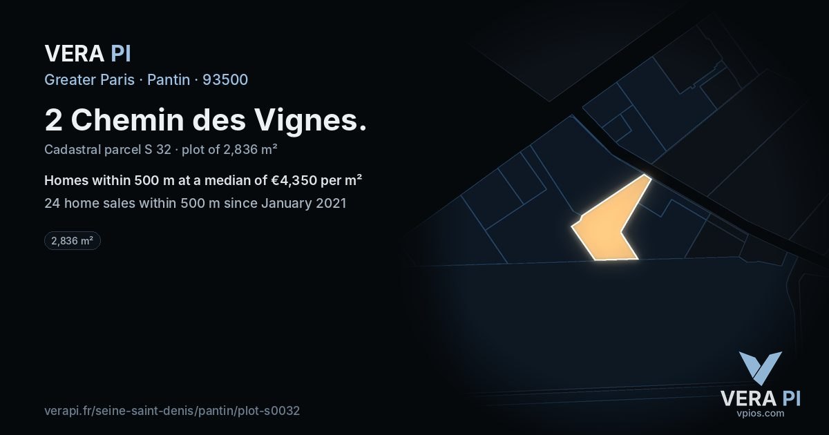 2 Chemin des Vignes, Pantin at night – the plot lit, the parcels around coloured by the prices near them