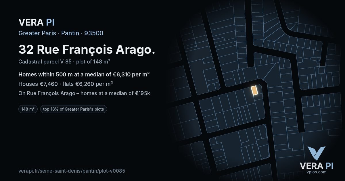 32 Rue François Arago, Pantin at night – the plot lit, the parcels around coloured by the prices near them