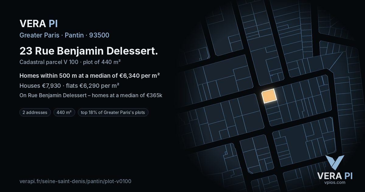 23 Rue Benjamin Delessert, Pantin at night – the plot lit, the parcels around coloured by the prices near them