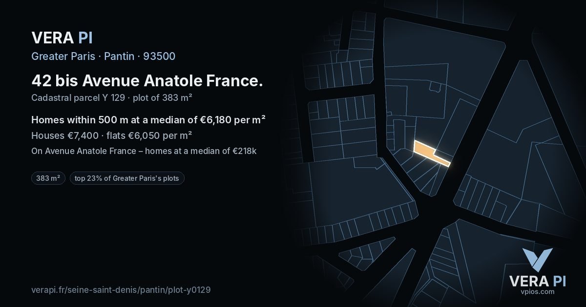 42 bis Avenue Anatole France, Pantin at night – the plot lit, the parcels around coloured by the prices near them