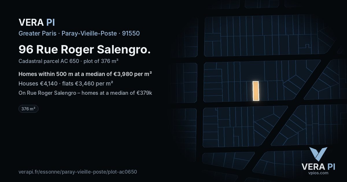 96 Rue Roger Salengro, Paray-Vieille-Poste at night – the plot lit, the parcels around coloured by the prices near them