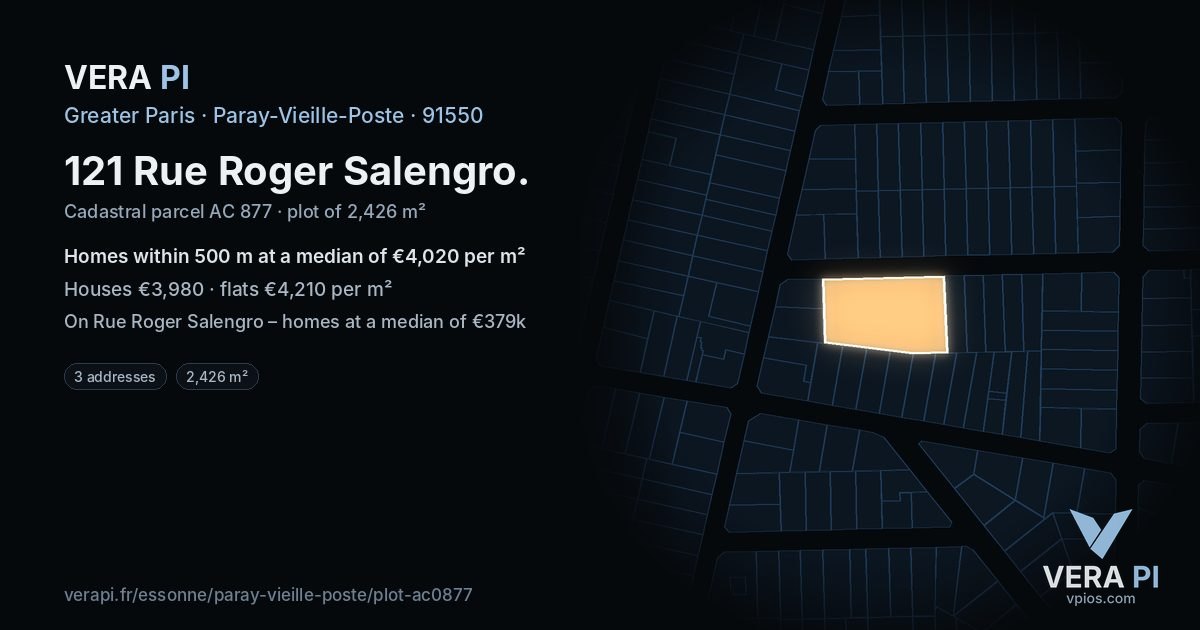 121 Rue Roger Salengro, Paray-Vieille-Poste at night – the plot lit, the parcels around coloured by the prices near them