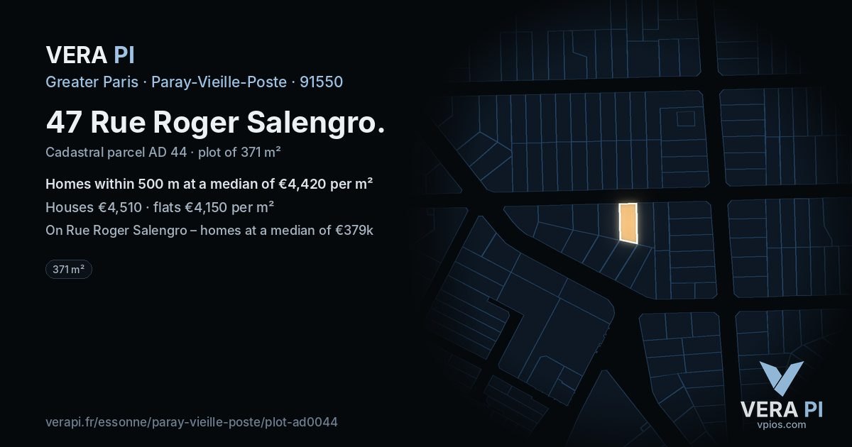 47 Rue Roger Salengro, Paray-Vieille-Poste at night – the plot lit, the parcels around coloured by the prices near them