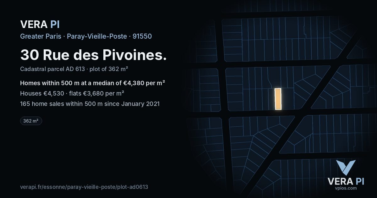 30 Rue des Pivoines, Paray-Vieille-Poste at night – the plot lit, the parcels around coloured by the prices near them