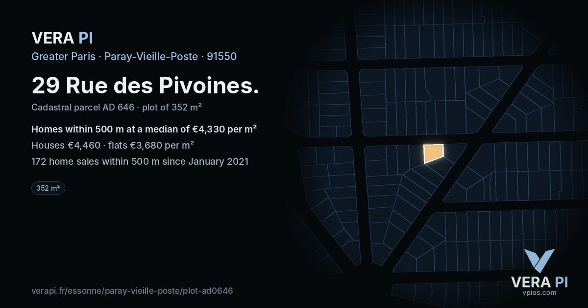 29 Rue des Pivoines, Paray-Vieille-Poste at night – the plot lit, the parcels around coloured by the prices near them