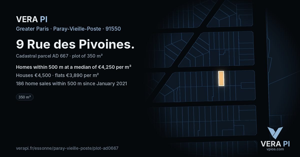 9 Rue des Pivoines, Paray-Vieille-Poste at night – the plot lit, the parcels around coloured by the prices near them