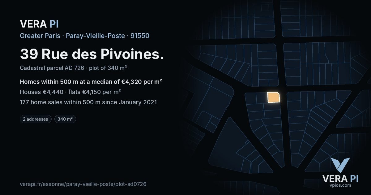 39 Rue des Pivoines, Paray-Vieille-Poste at night – the plot lit, the parcels around coloured by the prices near them