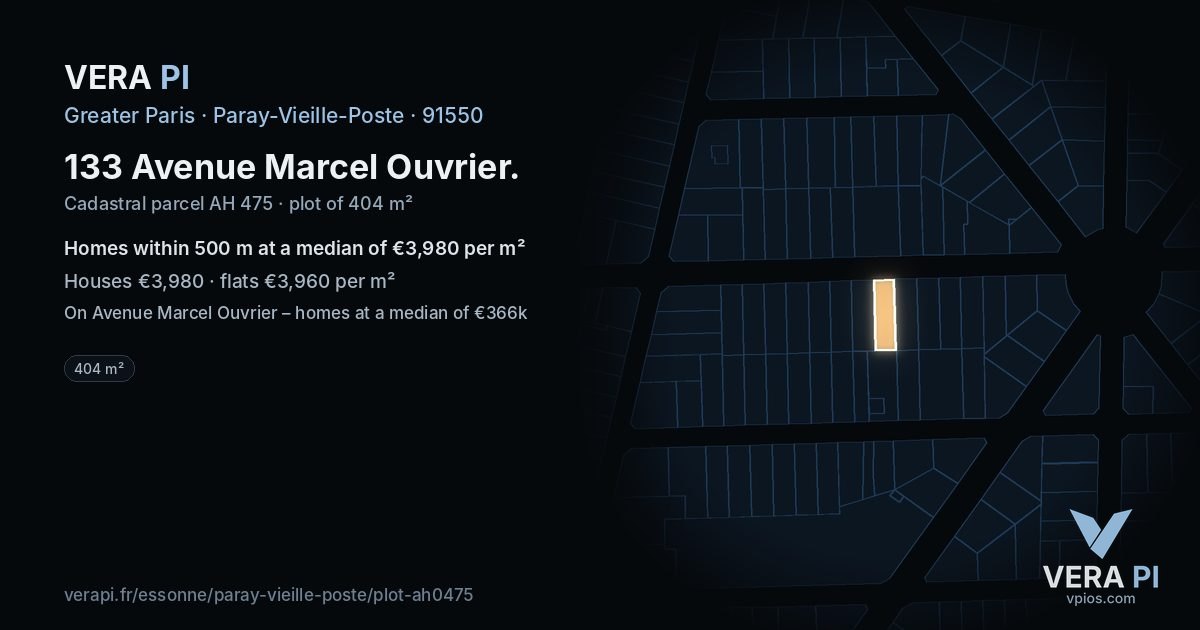 133 Avenue Marcel Ouvrier, Paray-Vieille-Poste at night – the plot lit, the parcels around coloured by the prices near them