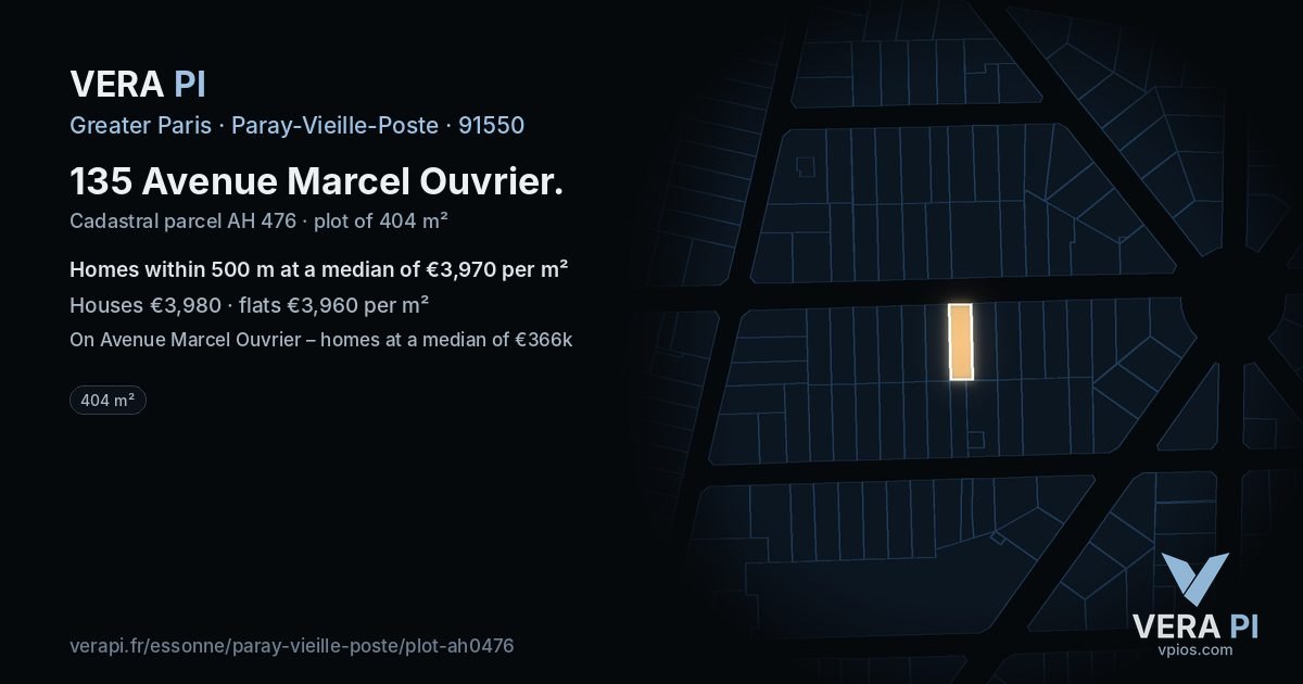 135 Avenue Marcel Ouvrier, Paray-Vieille-Poste at night – the plot lit, the parcels around coloured by the prices near them
