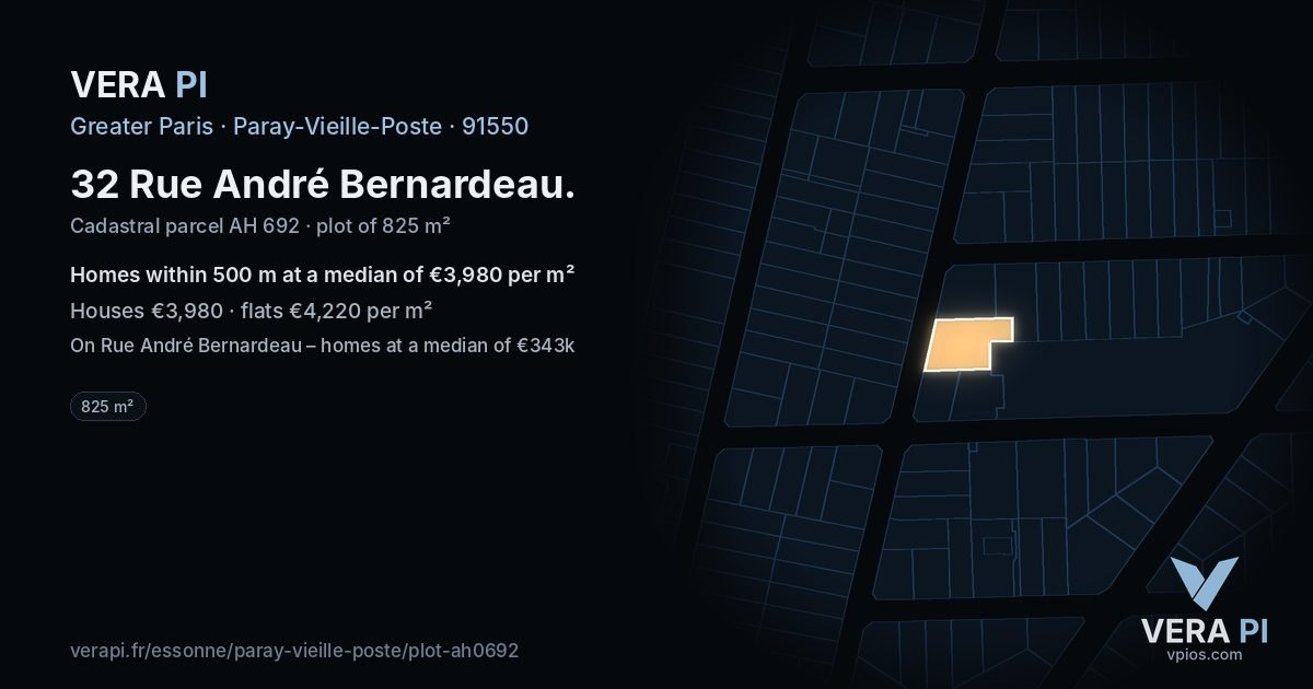 32 Rue André Bernardeau, Paray-Vieille-Poste at night – the plot lit, the parcels around coloured by the prices near them