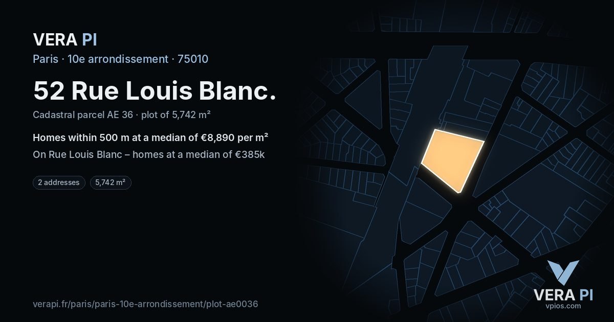 52 Rue Louis Blanc, 10e arrondissement at night – the plot lit, the parcels around coloured by the prices near them