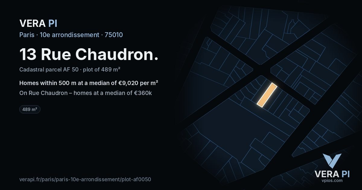 13 Rue Chaudron, 10e arrondissement at night – the plot lit, the parcels around coloured by the prices near them