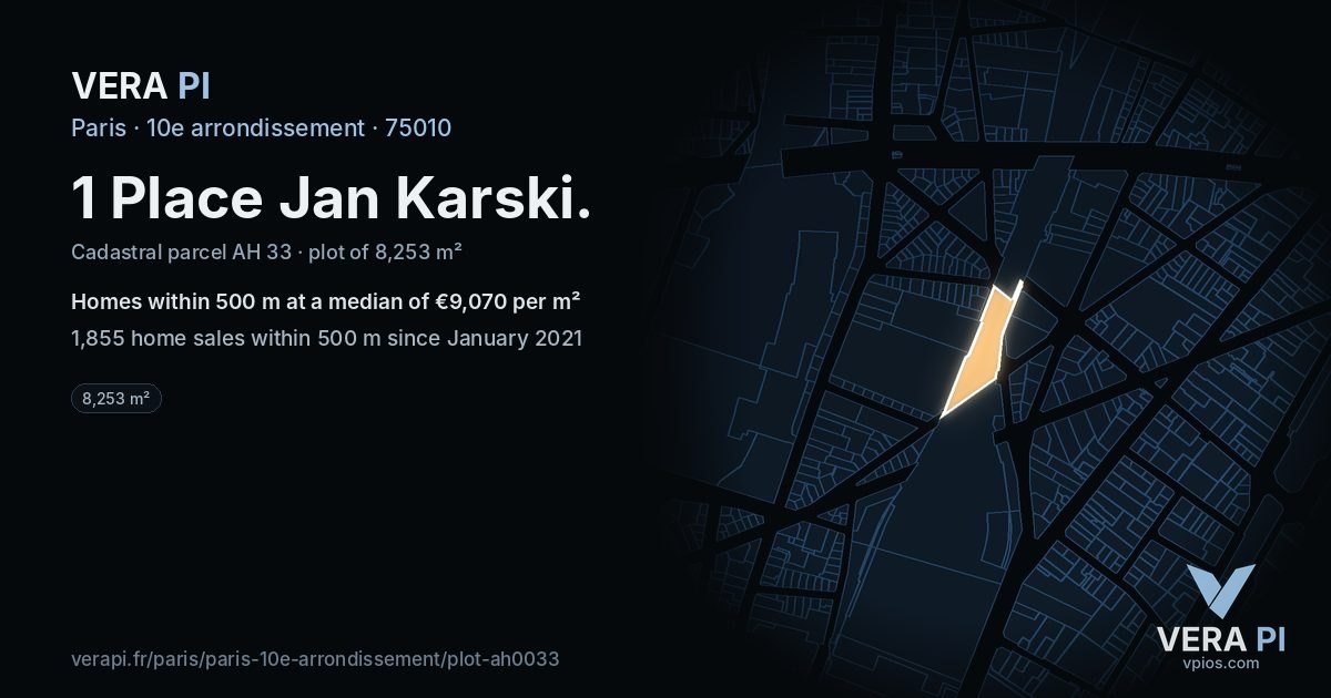 1 Place Jan Karski, 10e arrondissement at night – the plot lit, the parcels around coloured by the prices near them