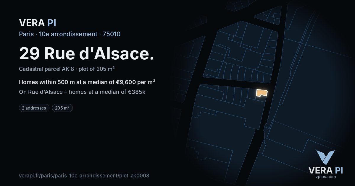 29 Rue d'Alsace, 10e arrondissement at night – the plot lit, the parcels around coloured by the prices near them