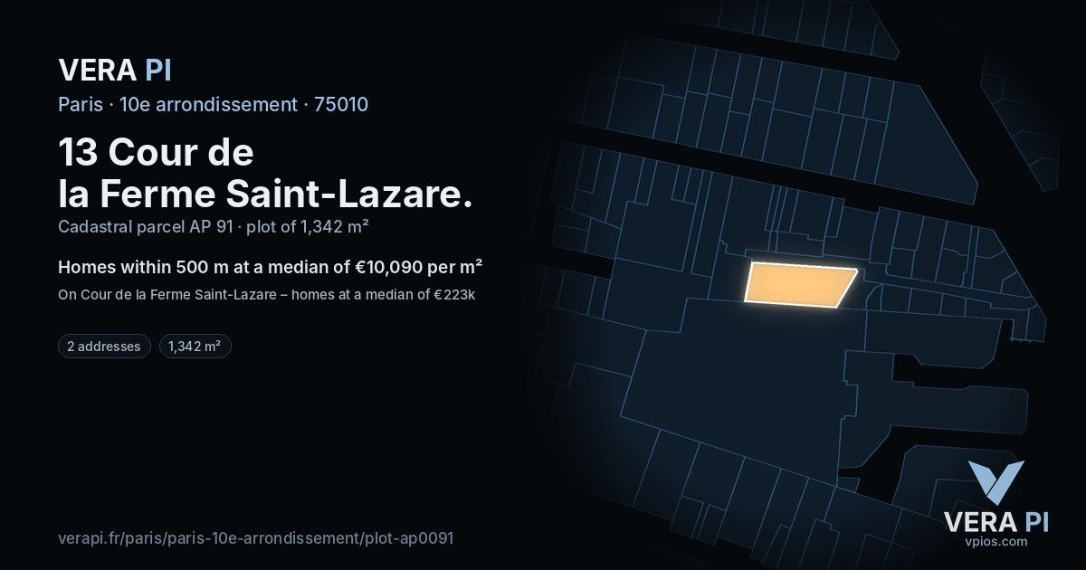 13 Cour de la Ferme Saint-Lazare, 10e arrondissement at night – the plot lit, the parcels around coloured by the prices near them