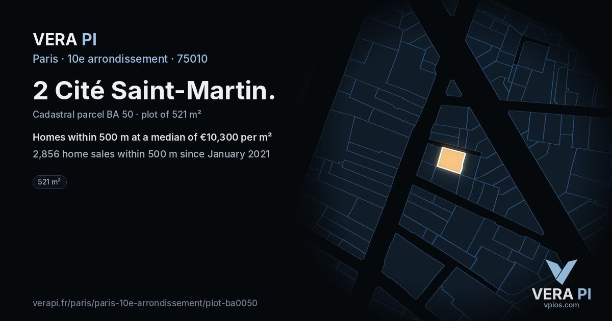 2 Cité Saint-Martin, 10e arrondissement at night – the plot lit, the parcels around coloured by the prices near them