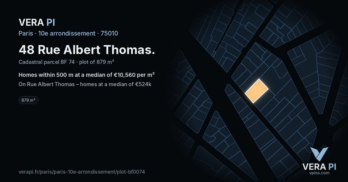 48 Rue Albert Thomas, 10e arrondissement at night – the plot lit, the parcels around coloured by the prices near them