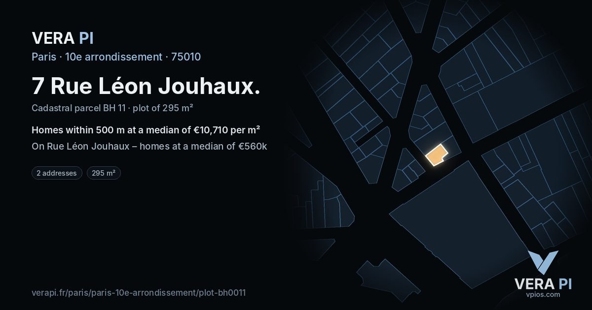 7 Rue Léon Jouhaux, 10e arrondissement at night – the plot lit, the parcels around coloured by the prices near them