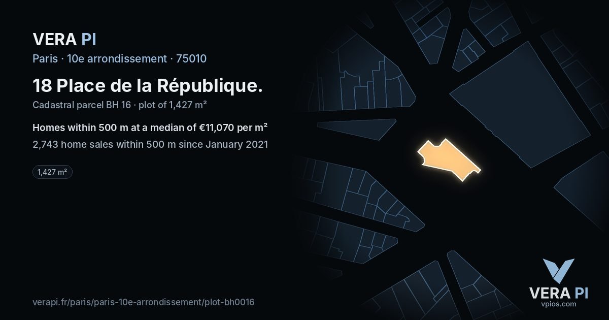 18 Place de la République, 10e arrondissement at night – the plot lit, the parcels around coloured by the prices near them