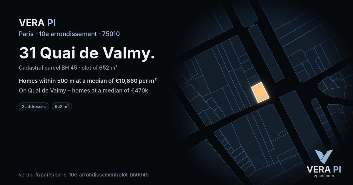 31 Quai de Valmy, 10e arrondissement at night – the plot lit, the parcels around coloured by the prices near them