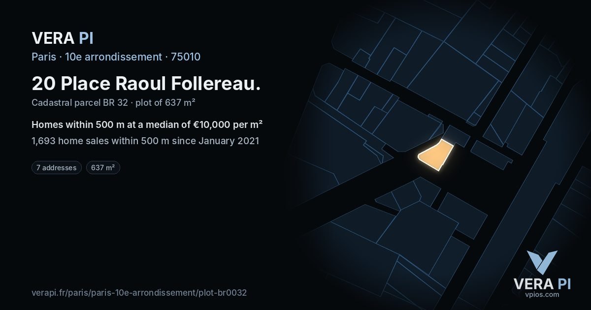 20 Place Raoul Follereau, 10e arrondissement at night – the plot lit, the parcels around coloured by the prices near them