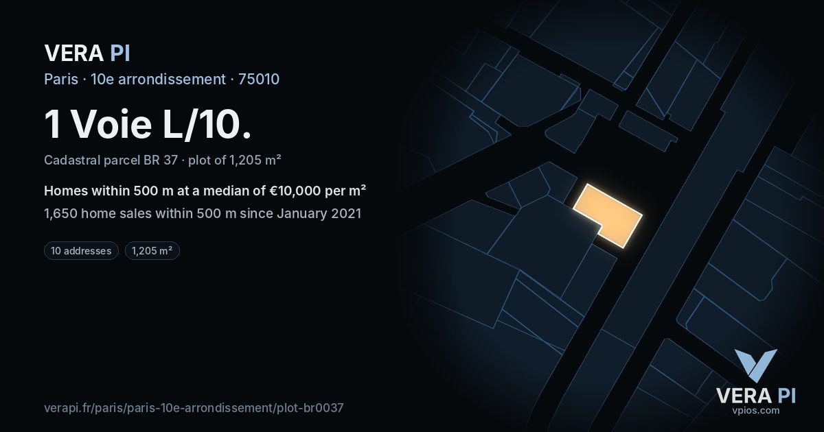 1 Voie L/10, 10e arrondissement at night – the plot lit, the parcels around coloured by the prices near them