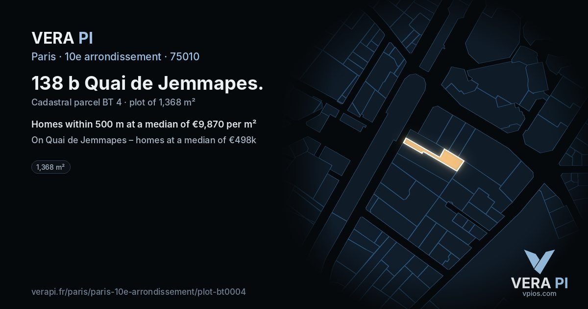 138 b Quai de Jemmapes, 10e arrondissement at night – the plot lit, the parcels around coloured by the prices near them