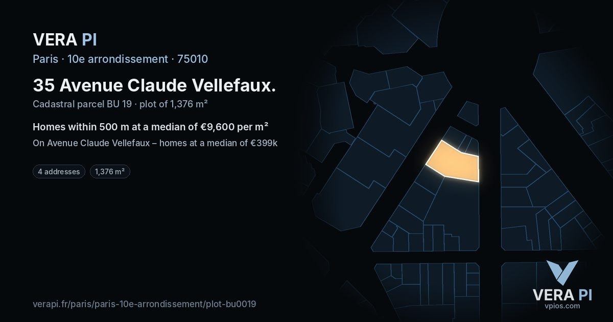 35 Avenue Claude Vellefaux, 10e arrondissement at night – the plot lit, the parcels around coloured by the prices near them