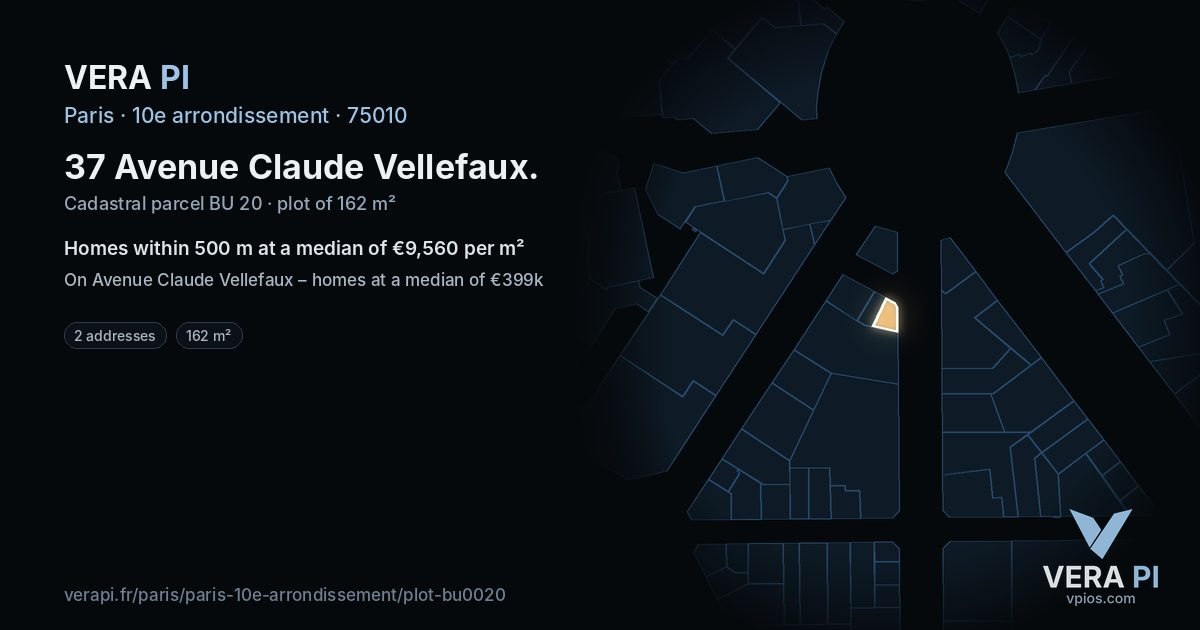 37 Avenue Claude Vellefaux, 10e arrondissement at night – the plot lit, the parcels around coloured by the prices near them
