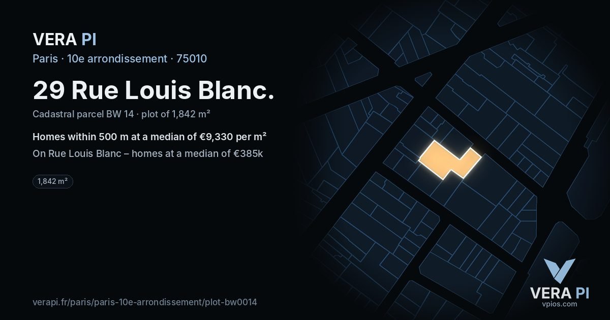 29 Rue Louis Blanc, 10e arrondissement at night – the plot lit, the parcels around coloured by the prices near them