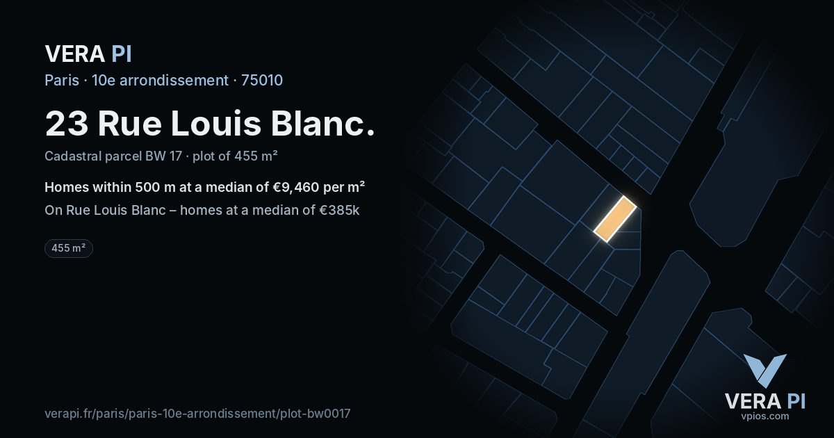 23 Rue Louis Blanc, 10e arrondissement at night – the plot lit, the parcels around coloured by the prices near them