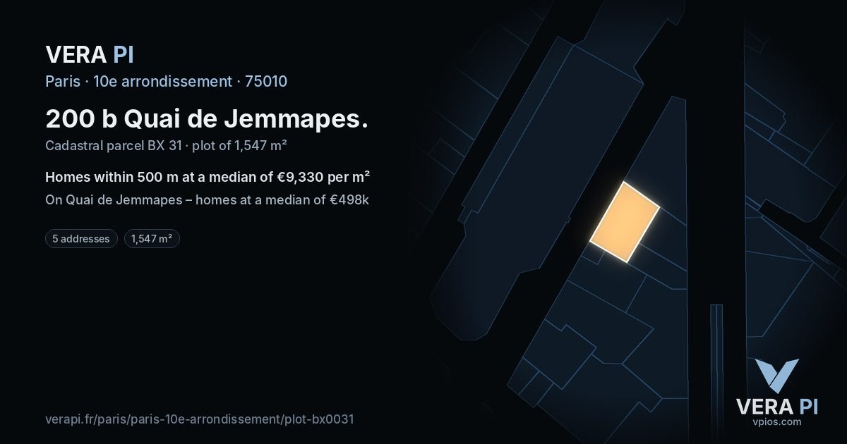 200 b Quai de Jemmapes, 10e arrondissement at night – the plot lit, the parcels around coloured by the prices near them